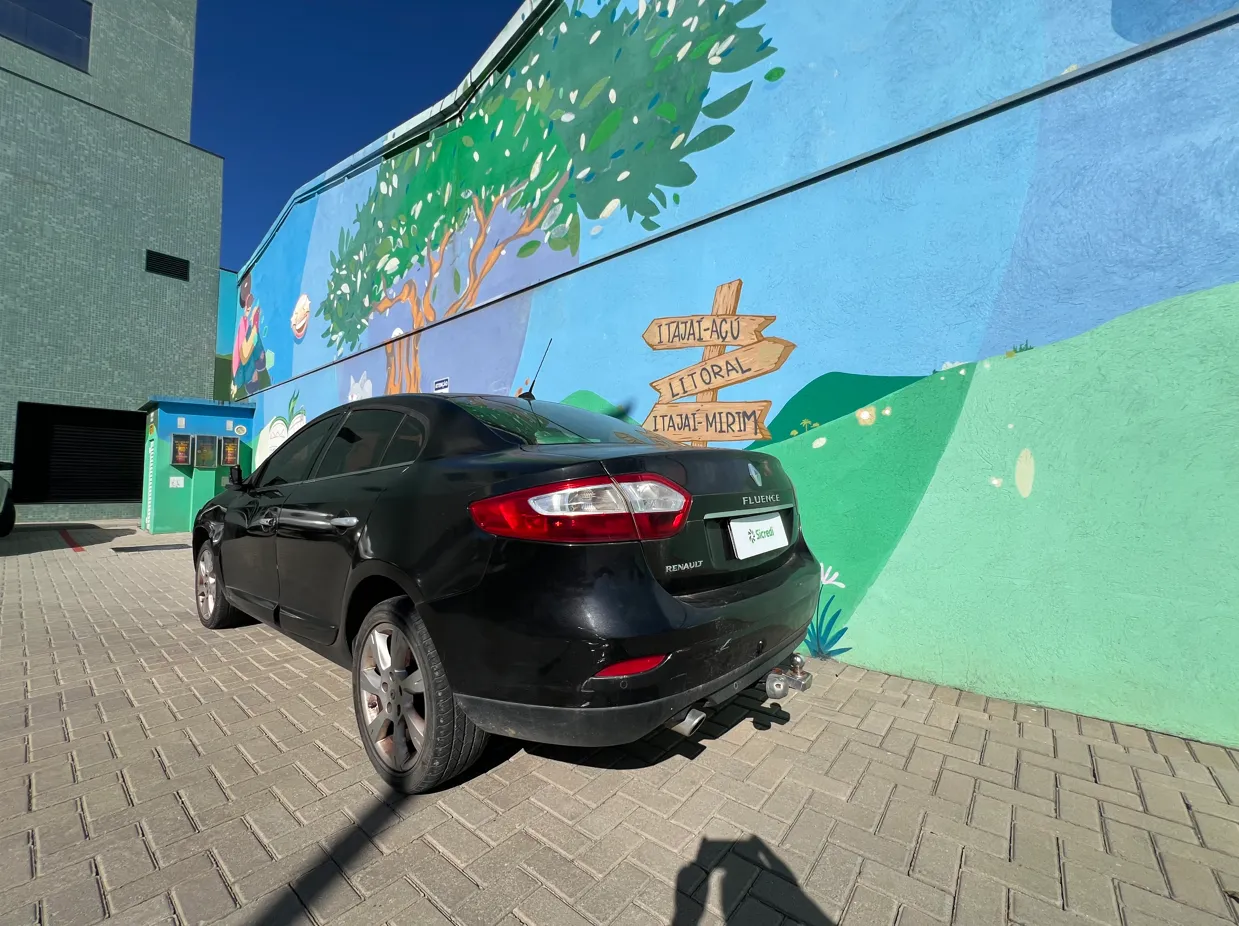  Fluence - QDC4G22 - Traseira.png 