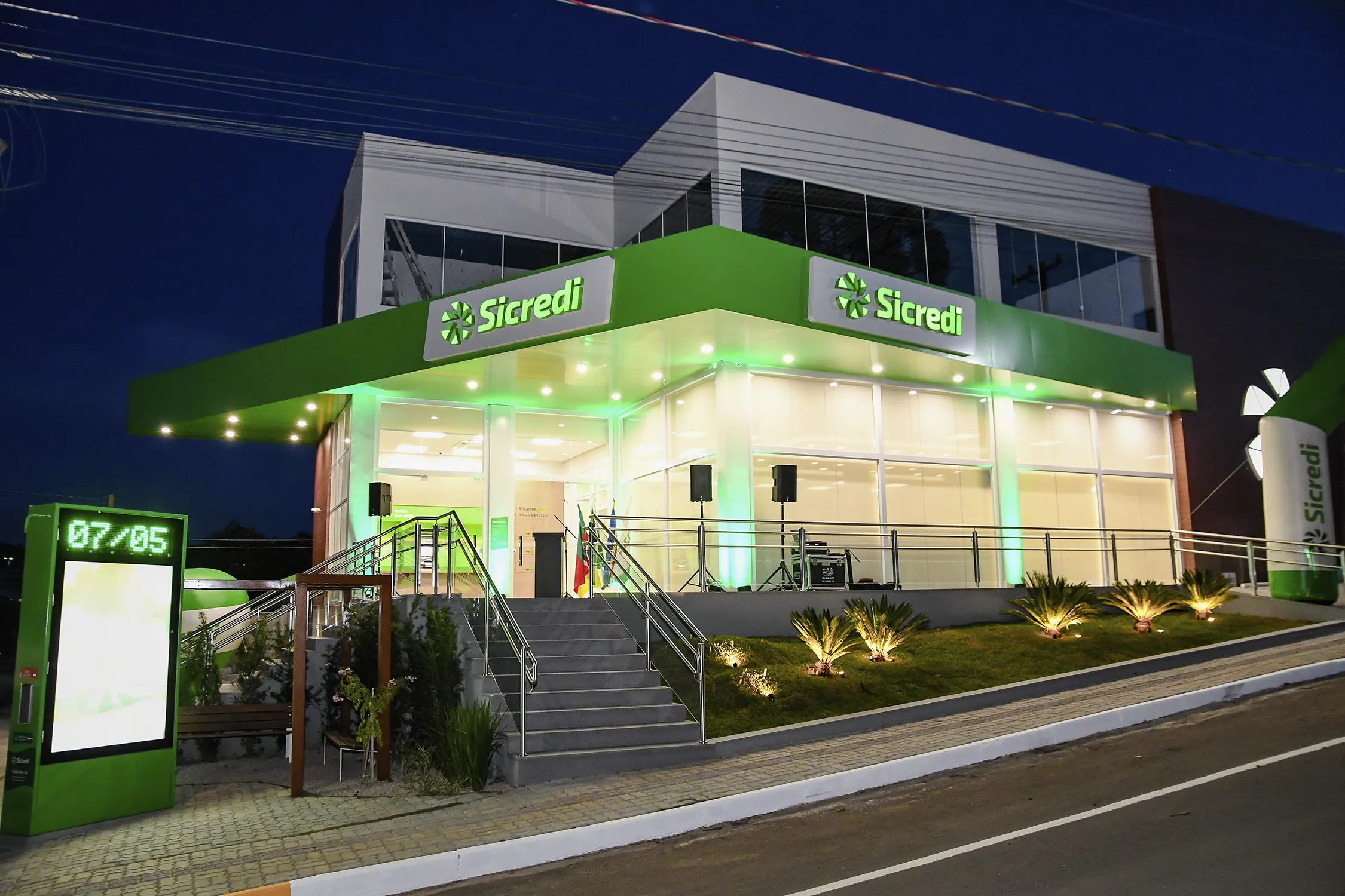 Ag. Integração Botucaraí noite.jpg 