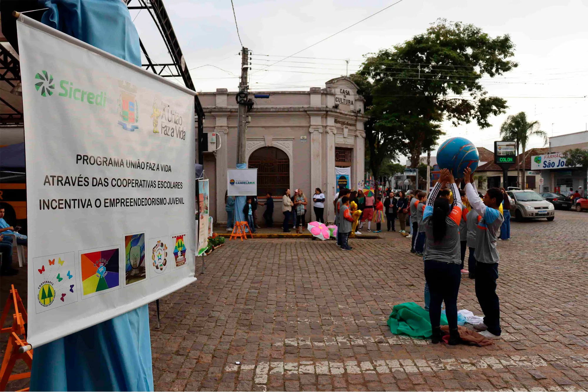  Sem Título-1coops4.jpg 