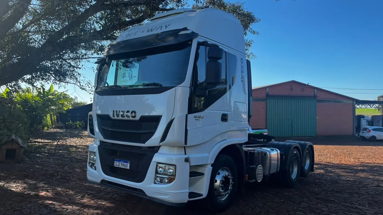  Caminhao Iveco_stralis (5) 