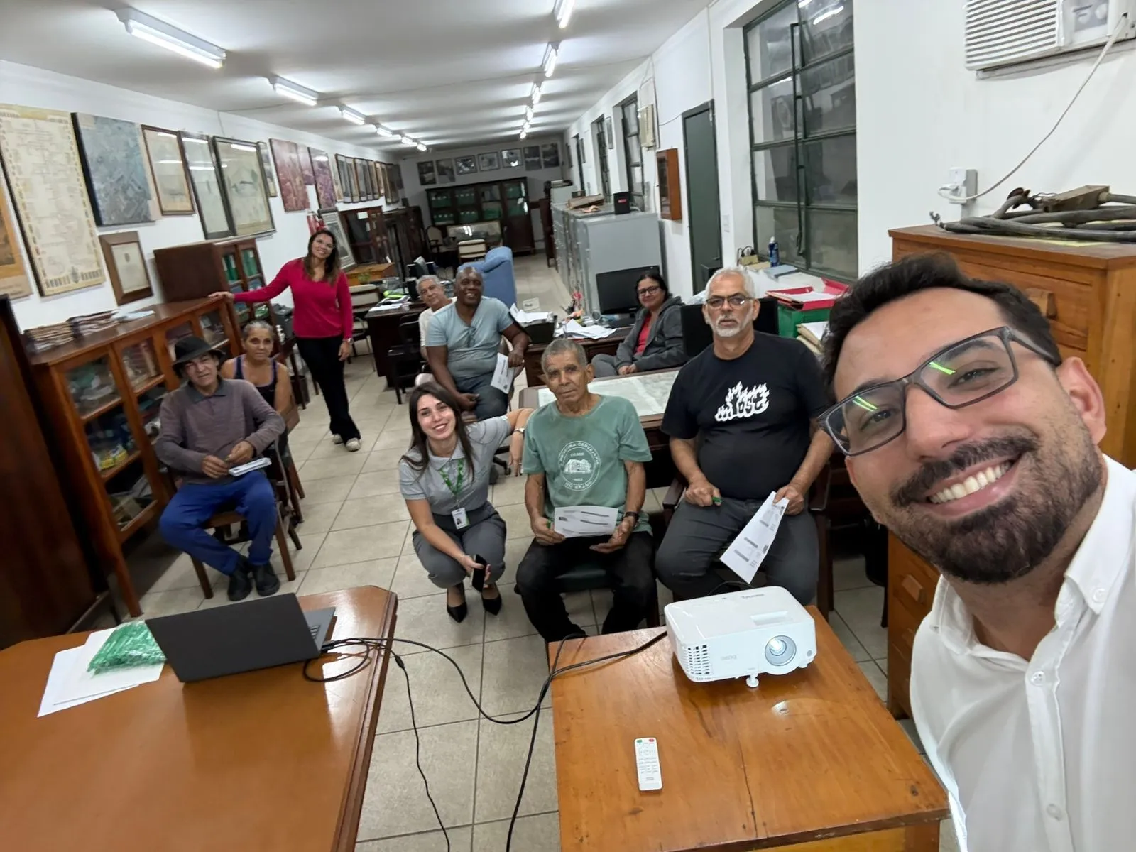  AG 31 - ANTIGA FABRICA . ESCRITORIO.jpg 