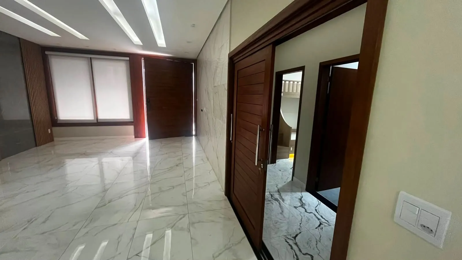  Imovel em TM (18) hall.jpg 