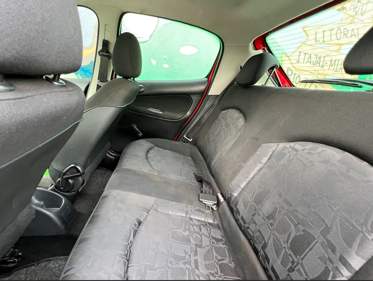  Peugeot 207 - MGY6H16 - interna 2.png 