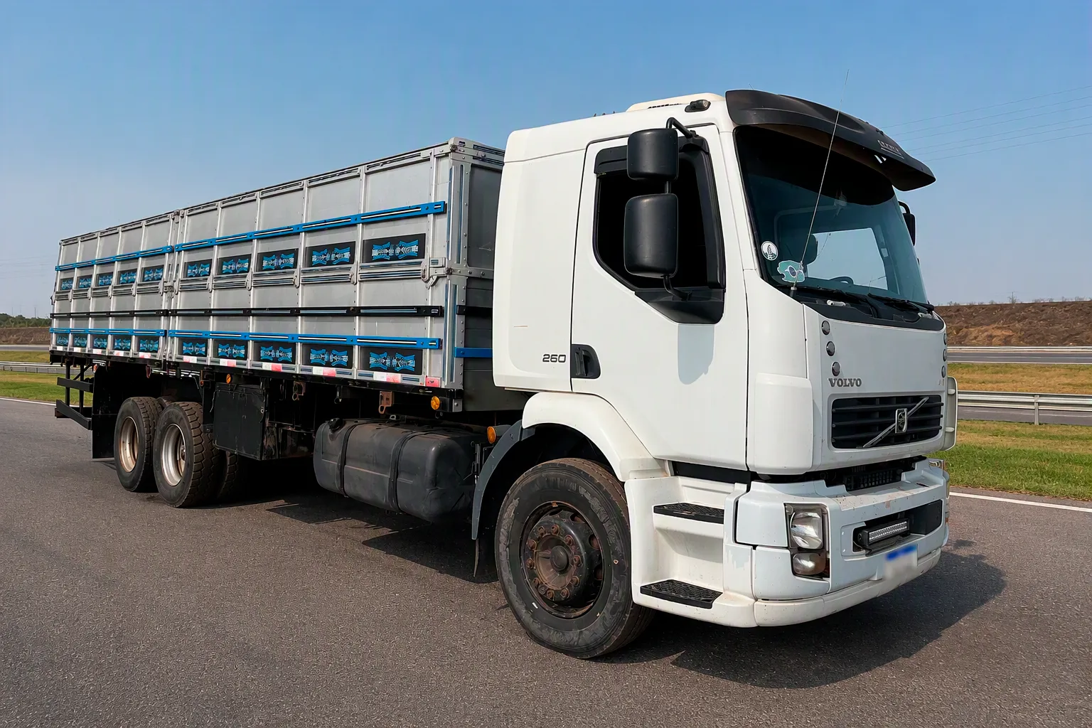  Caminhão Volvo VM 260 