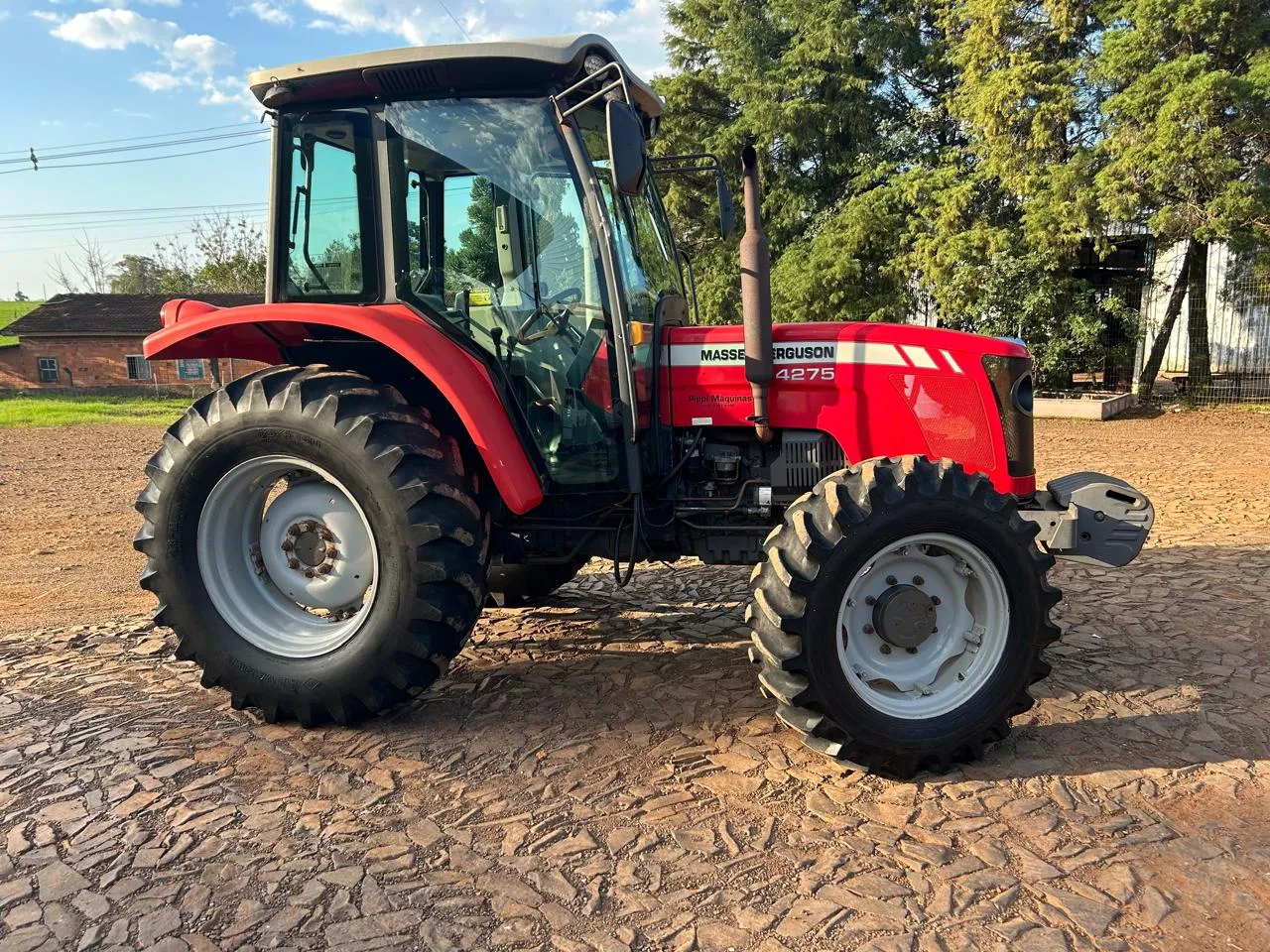  Trator Massey 2.png 
