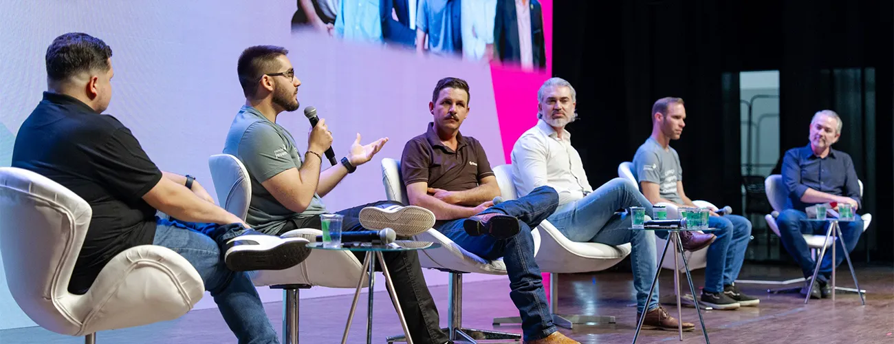  Painel Conexões 1.png 