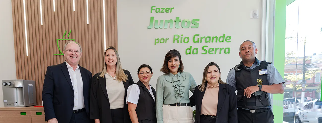 Presidente Jaime Basso com a equipe da agência.jpg.png 