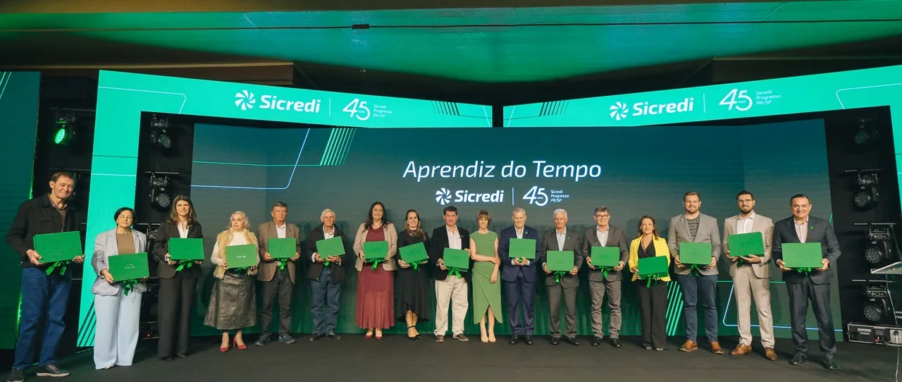  3-livro-sicredi-progresso-aprendiz do tempo.jpg 