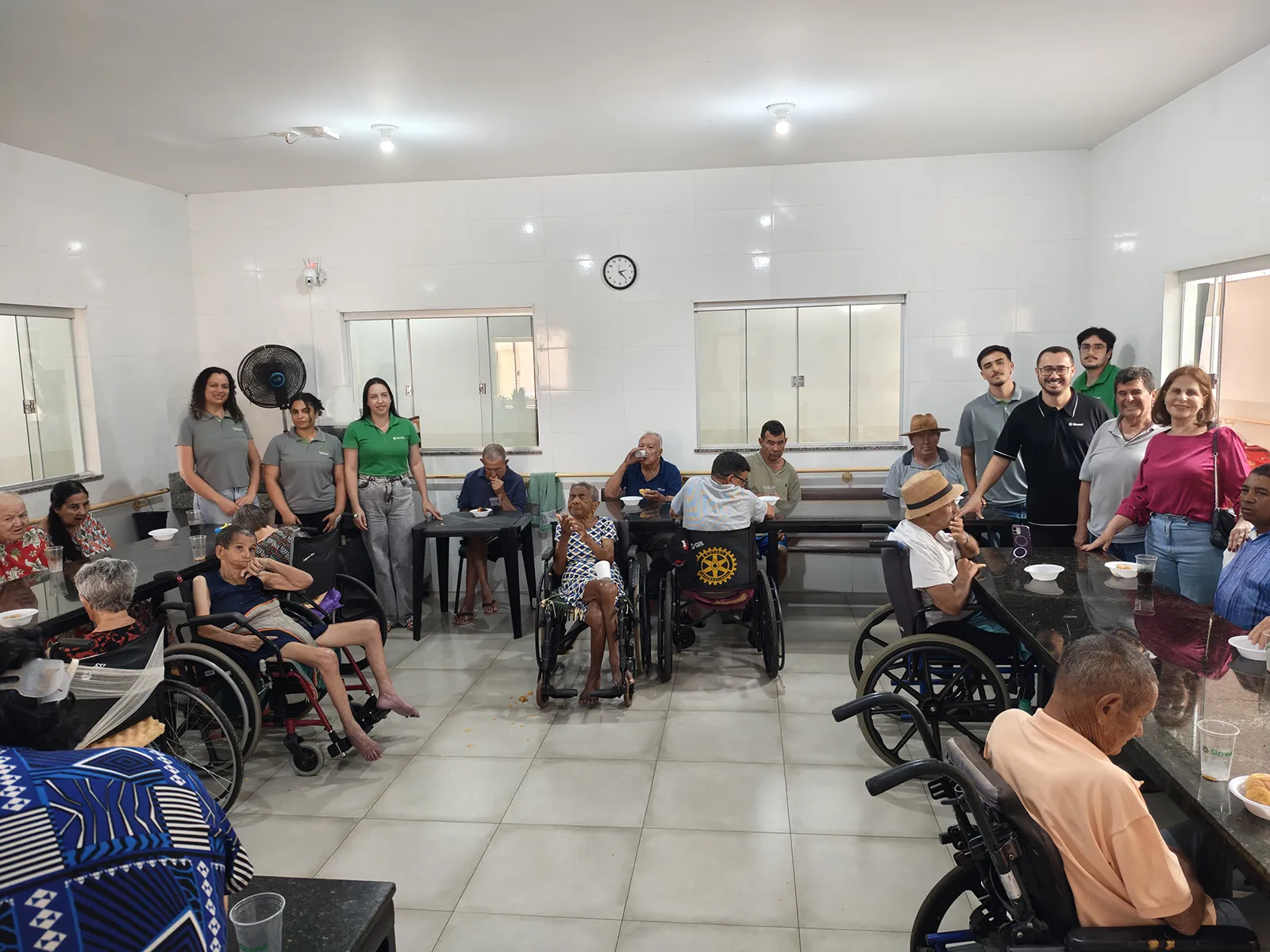  Dia C de Cooperar - Lanche Solidário na Vila Vicentina Tiros (6).jpg 