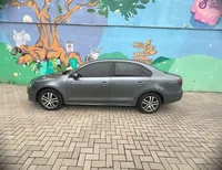 jetta__qhr8f62_lateral.png