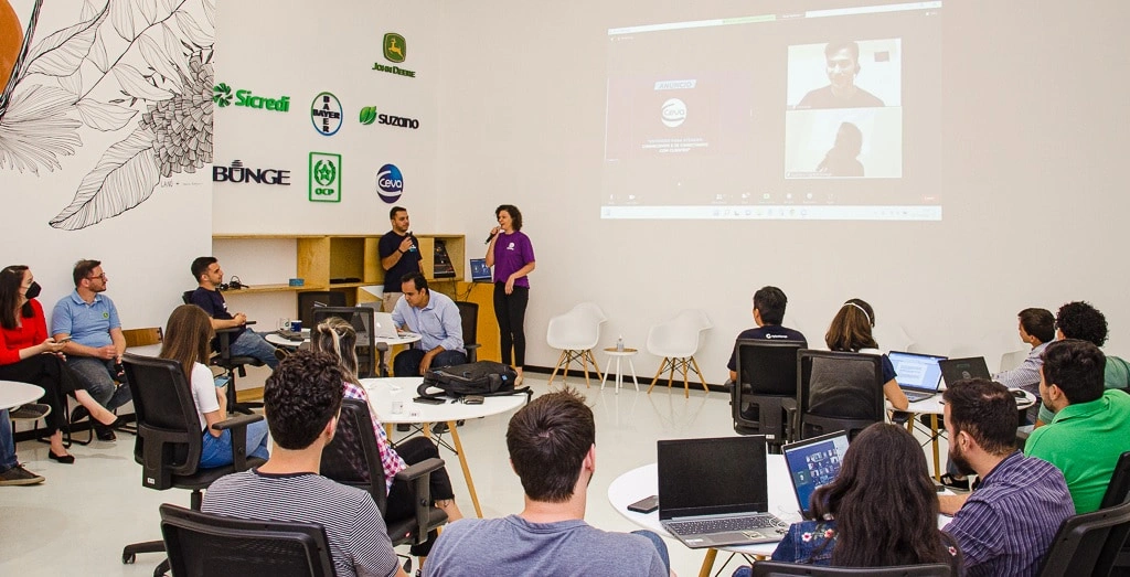  AgTech Garage anuncia startups selecionadas no Intensive Connection 2022 - Sicredi (1).jpg 