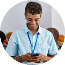  Associado do Sicredi utilizando a solução de Arrecadação para receber pagamentos 