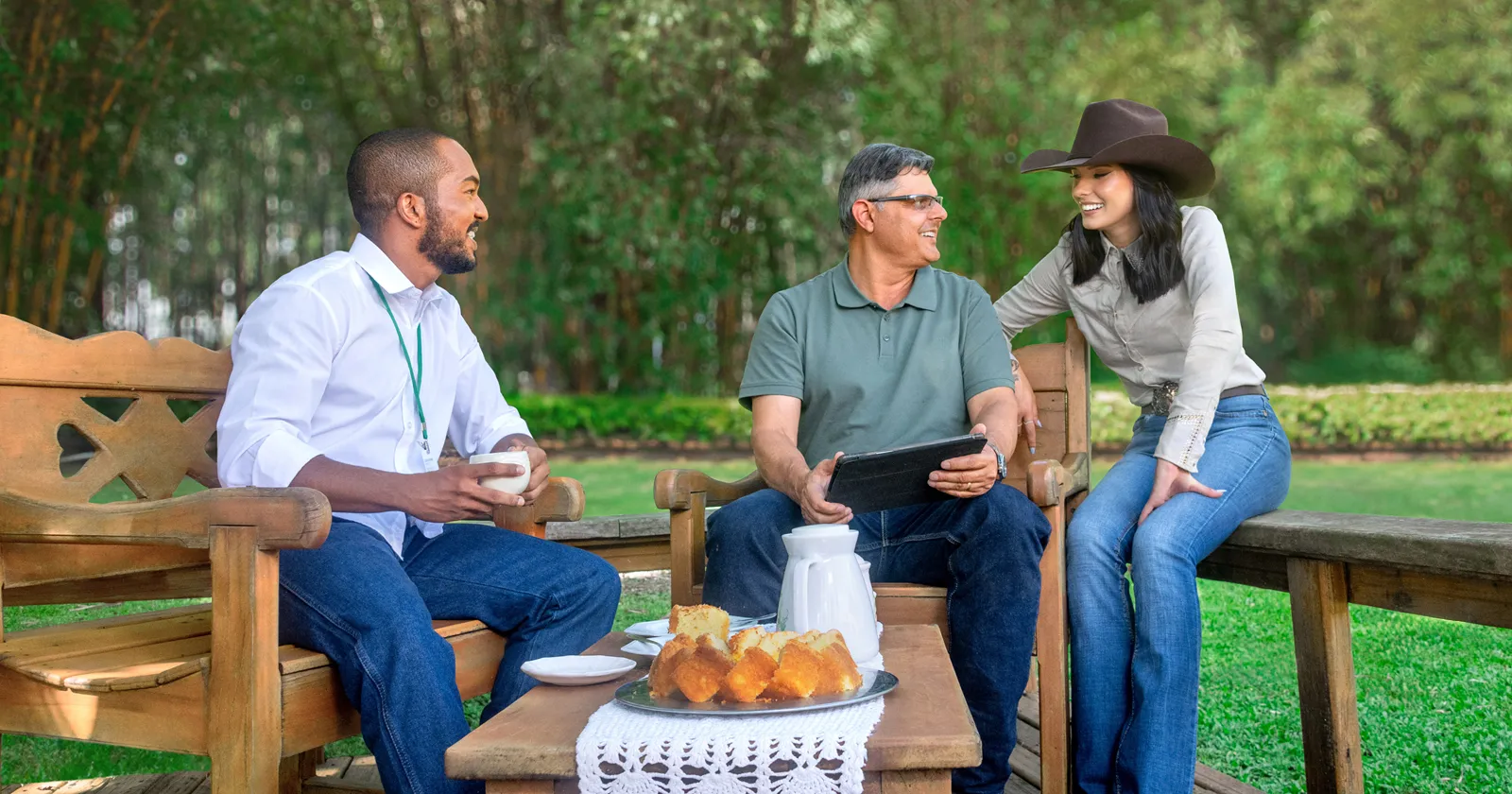  dois homens e uma mulher 