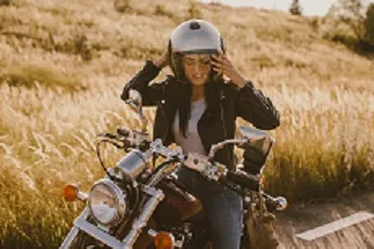  Homem e moto 