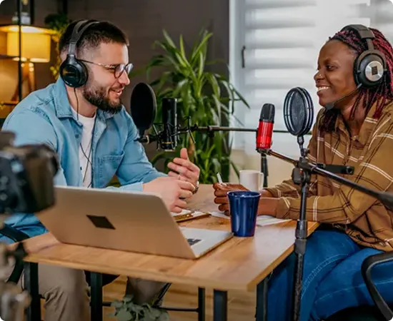  Pessoas no podcast 